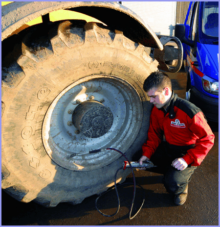 Как снять колесо на тракторе Pirelli предлагает бесплатную проверку давления в шинах - новости topof.ru